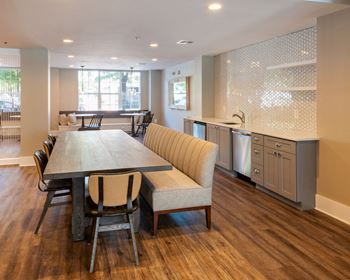 Community kitchen